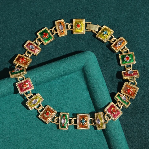 Золотое колье-чокер STALAIT с кристаллами