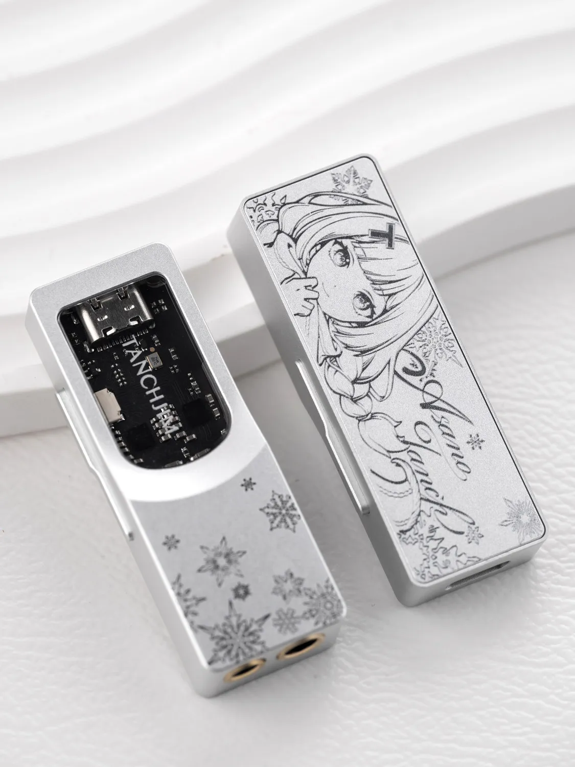 Фото Портативный усилитель для наушников TANCHJIM SPACE PRO Yukino Hana Limited Edition со встроенной игровой звуковой картой и ЦАП №3