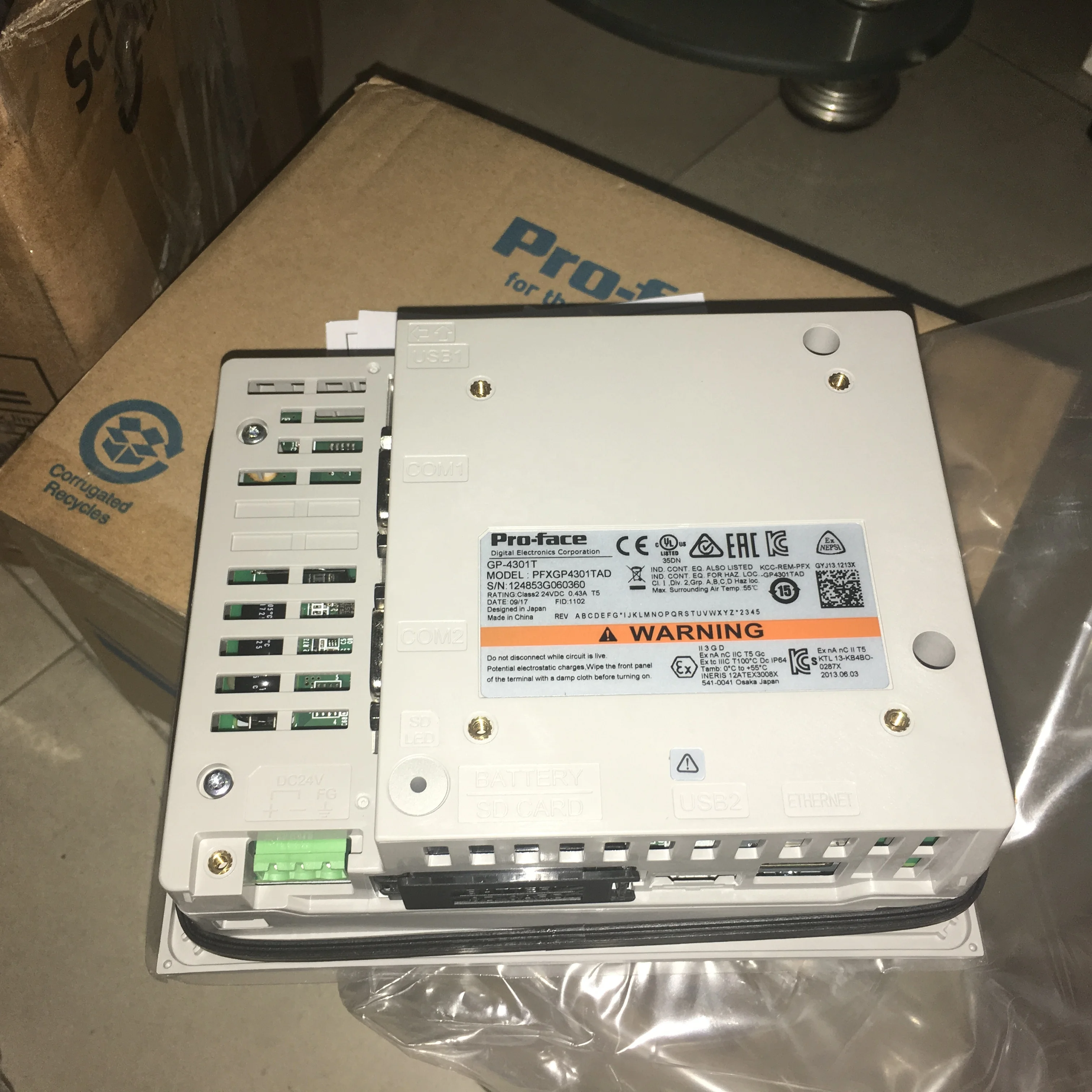 

Proface 3.5 Inch HMI PFXGP4201TADW Display Panel