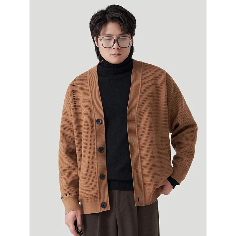 Wei | Высококачественный вязаный мужской кардиган контрастных цветов с V-образным