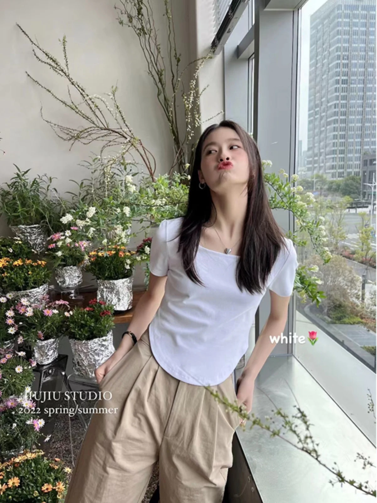 [Guo Jiujiu] Slim fit T-shirt Women Short Slimming Square Collar Design Sense Summer BM Sle All-Match Top Pure Cotton