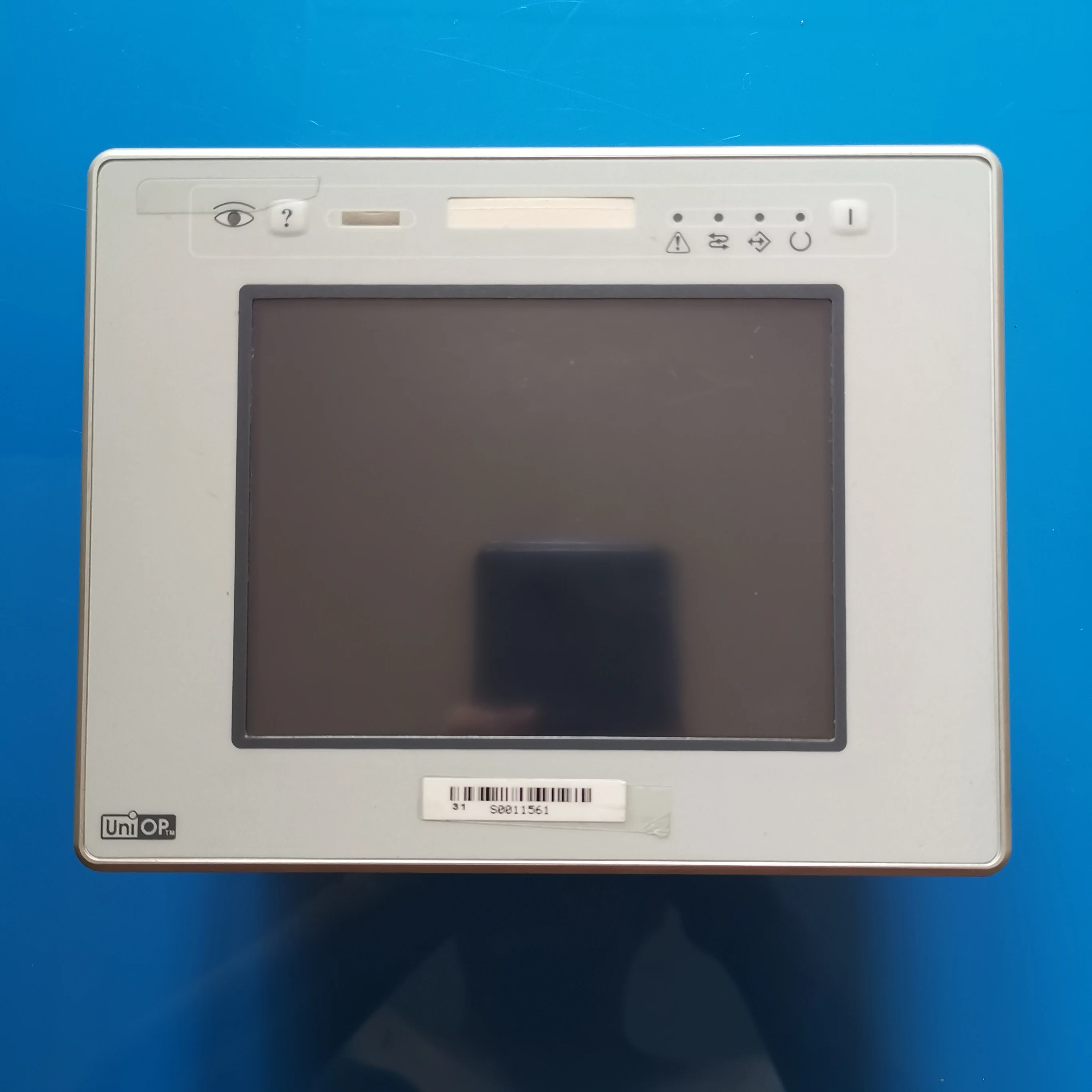 

AGP3300-S1-D24 touch screen , used in good condition