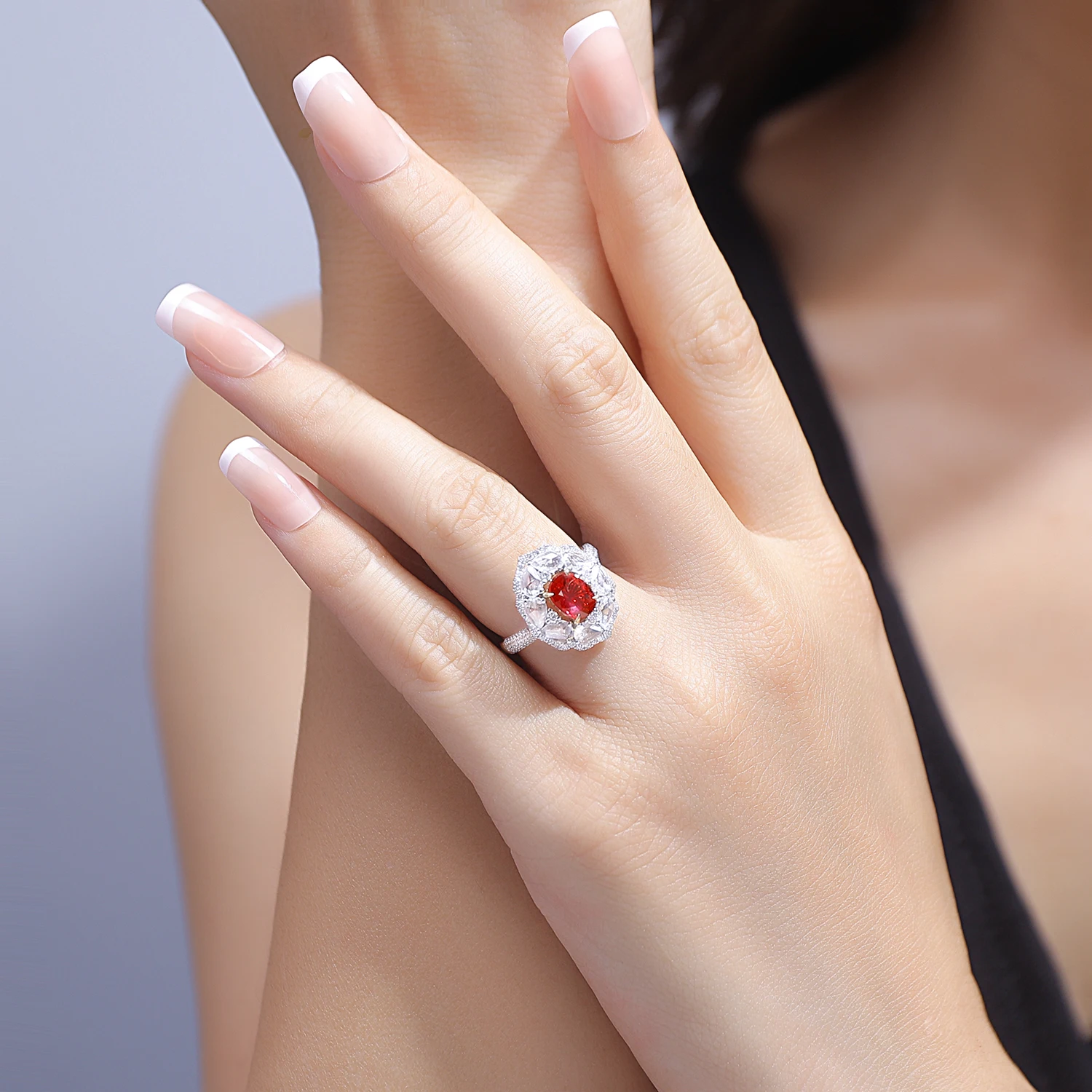 Рисунок 6 - Роскошные ювелирные изделия AU750