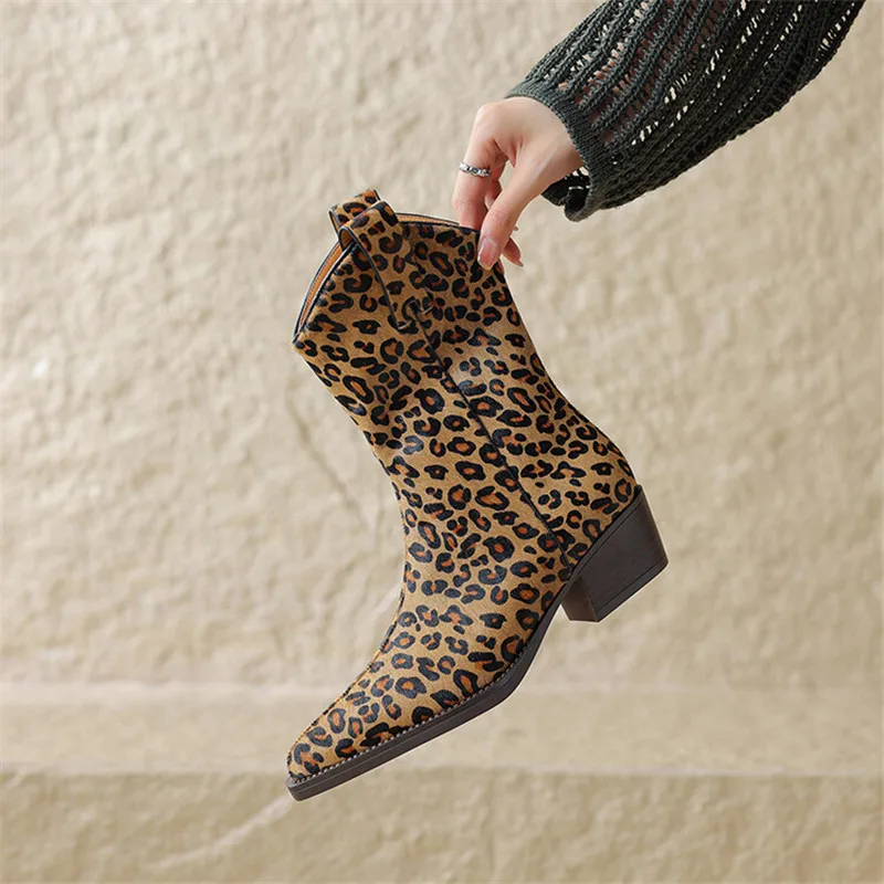 

Женские ботинки с острым носком, разноцветные ботинки до середины икры с леопардовым принтом, обувь в западном стиле для осени и зимы