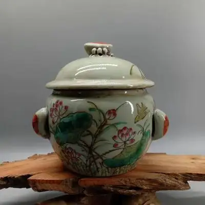 

Exquisite Antique Pastel Flower and Bird Figure Four-Series Jar Ornament