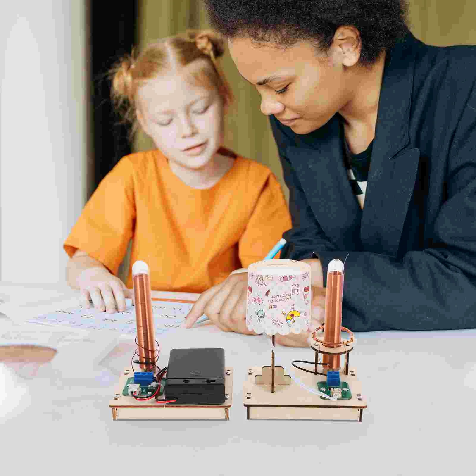 Набор беспроводной передачи энергии детские игрушки набор настольных ламп