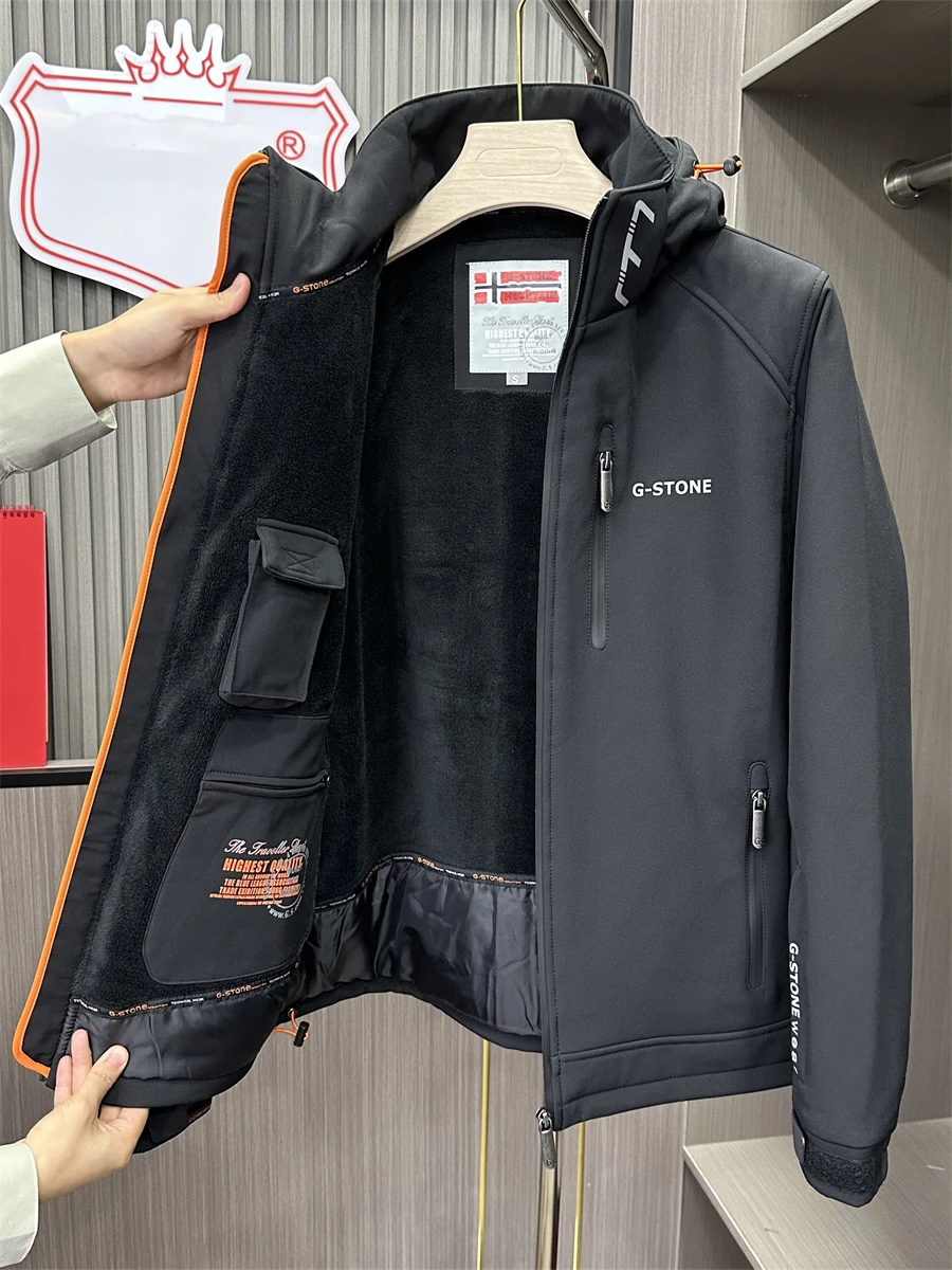 Тяжелая норвежская одежда для научных исследований со снежной горой