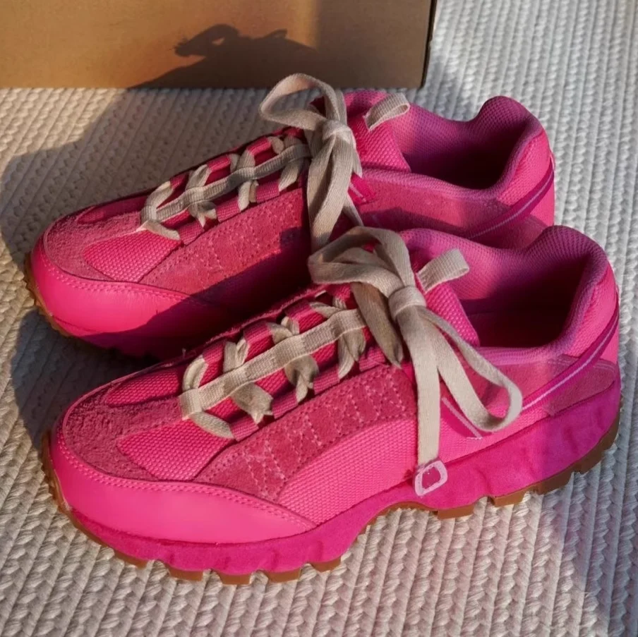 

Классические розовые кроссовки принцессы, женские повседневные кроссовки с низким верхом, 2023, брендовая обувь для папы, стильные кроссовки на платформе со шнуровкой