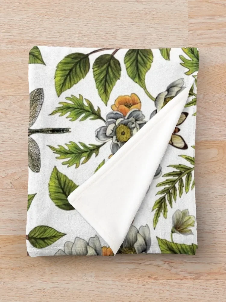 Весеннее отражение-цветочный/ботанический узор с птицами молями стрекозами и