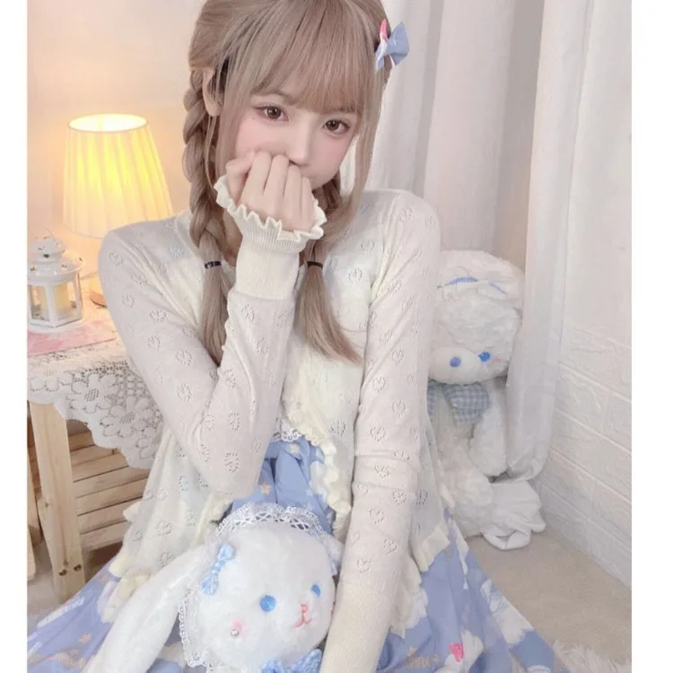 Женский кардиган с круглым вырезом длинным рукавом и жемчужной пряжкой