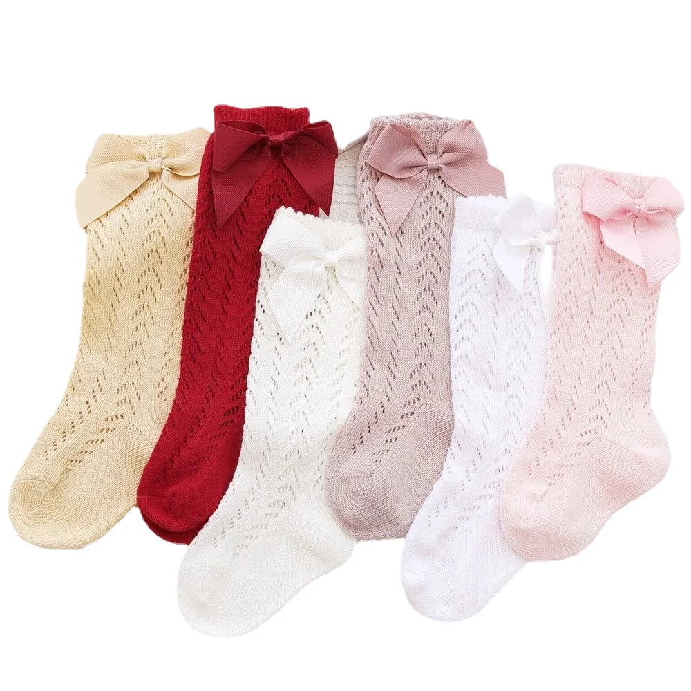 

Милые гольфы для девочек, хлопковые дышащие мягкие детские носки с бантом, ажурные Нескользящие длинные носки для новорожденных 0-6 лет