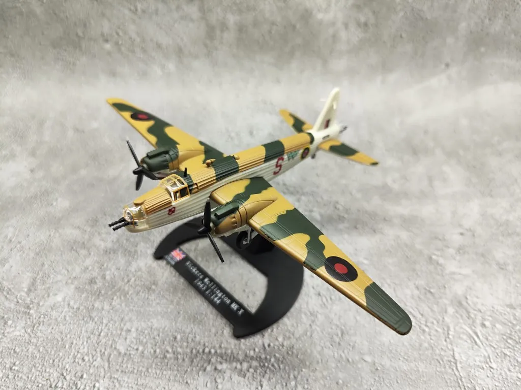 

AMER 1/144 Scale Diecast Plane Model Toy Vickers Wellington MK X 1943 Fighter Bomber Metal Military Aircraft Toy For Boys Kids