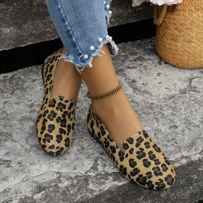 

Женские леопардовые лоферы на плоской подошве, дизайнерские замшевые повседневные туфли, модная зимняя женская обувь для прогулок, удобные кроссовки, женская обувь, новинка 2024