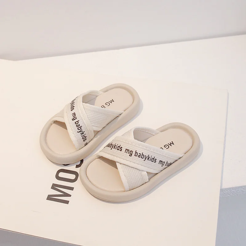 

Children Boys Outdoor Shoes Versatile Solid Color Open-toe Fashion Kids Classic Girls Slippers Korean Style 2023 Summer New Soft