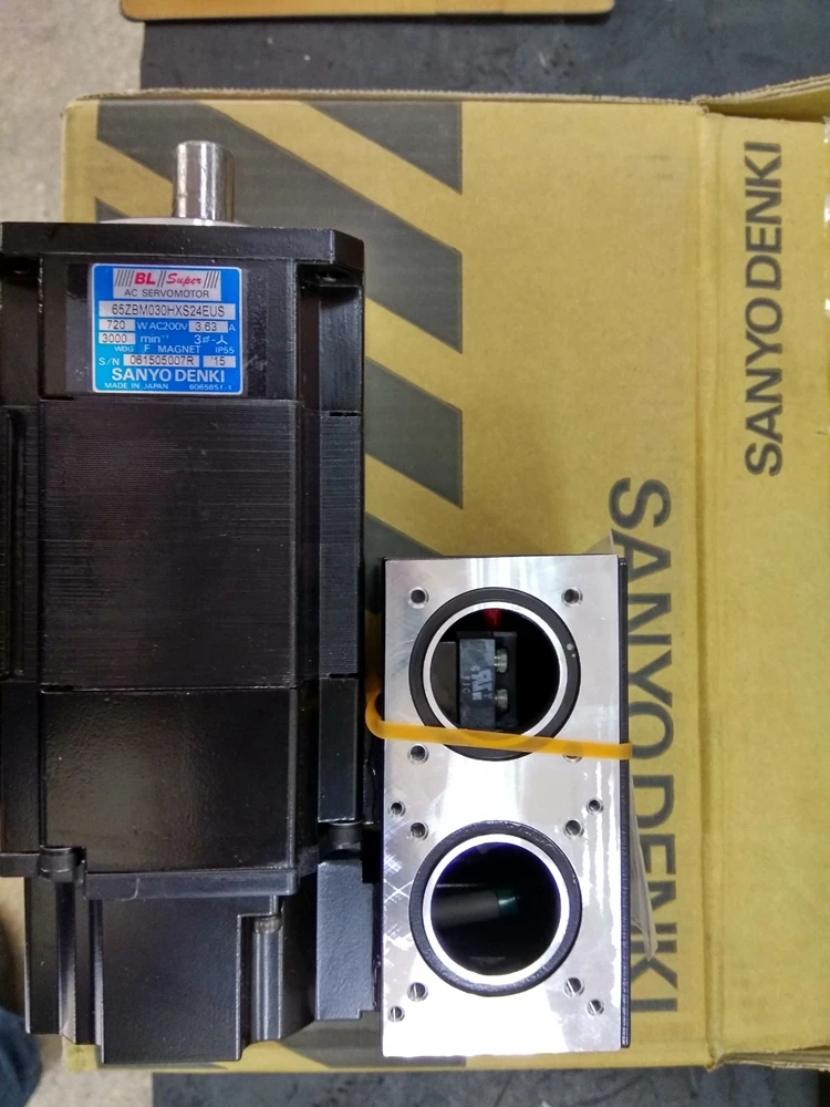 Оригинальный Серводвигатель A00 B00 XYZ мотор шпинделя б/у или ремонтный подходит для