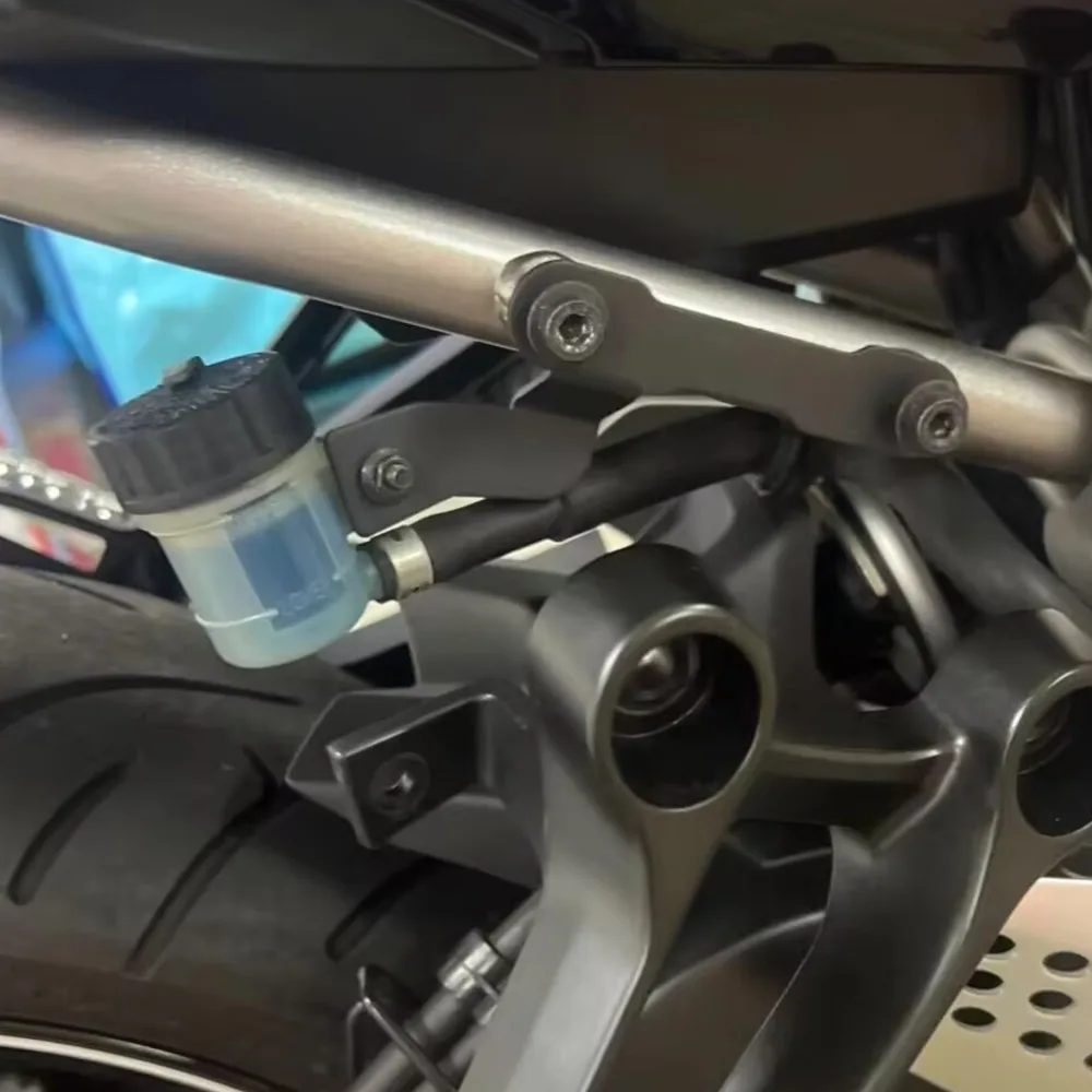 Для YAMAHA MT09 MT-09 MT07 MT10 XSR900 XSR700 задний кронштейн для модификации масла мотоцикла