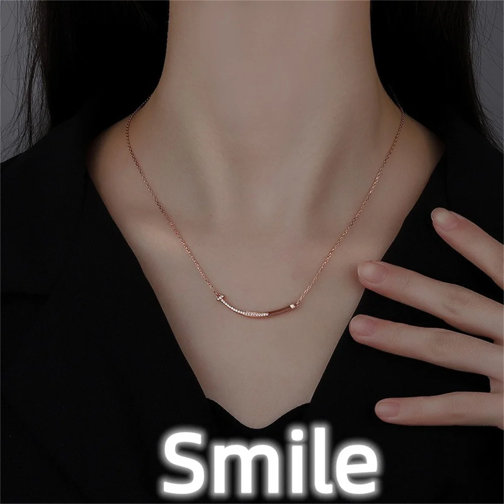 

Necklace 925 silver diamond smile clavicle chain women's luxury original design sense of smiling face LOVE birthday gift