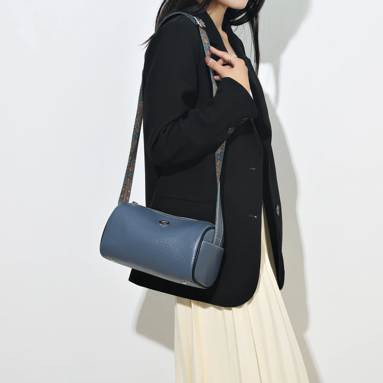 

ELM BAY| New Fashion Retro Niche Boston Pillow Bag Versatile Ins Messenger Bag High Quality Soft PU Leather Exquisite