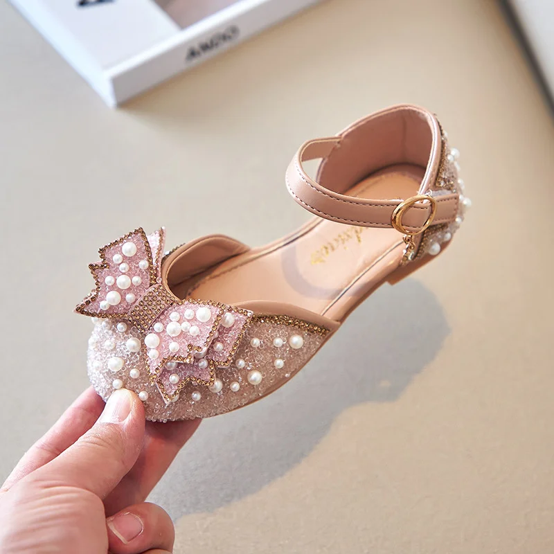 

Cute Pink Sandals Korean Style 2023 New Summer Bow Lolita Shoes Little Crystal Led Light Slippers Girl Fashion Sandal Beading