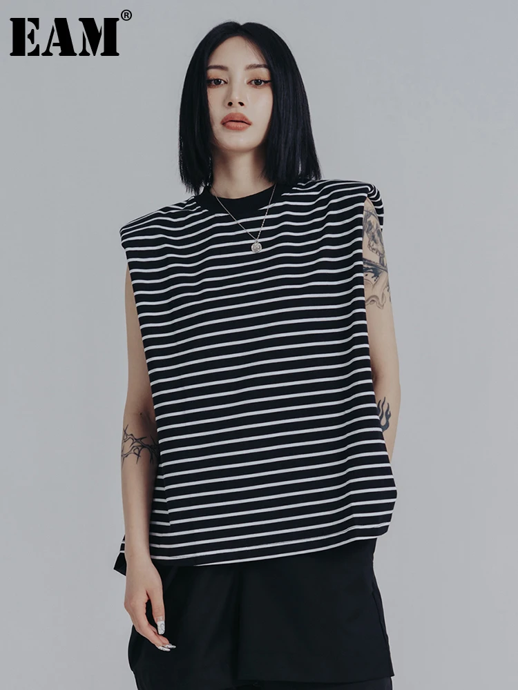

[EAM] Women Black Striped Shoulder Padded Big Size T-shirt New Round Neck Sleeveless Fashion Tide Spring Summer 2023 1DE8429