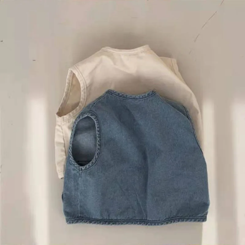 2022 New Baby Sleeveless Denim Vest Casual Kids Vest Jacket Loose Boys Pocket Vest Coat Autumn Fashion Girls Denim Vest Clothes