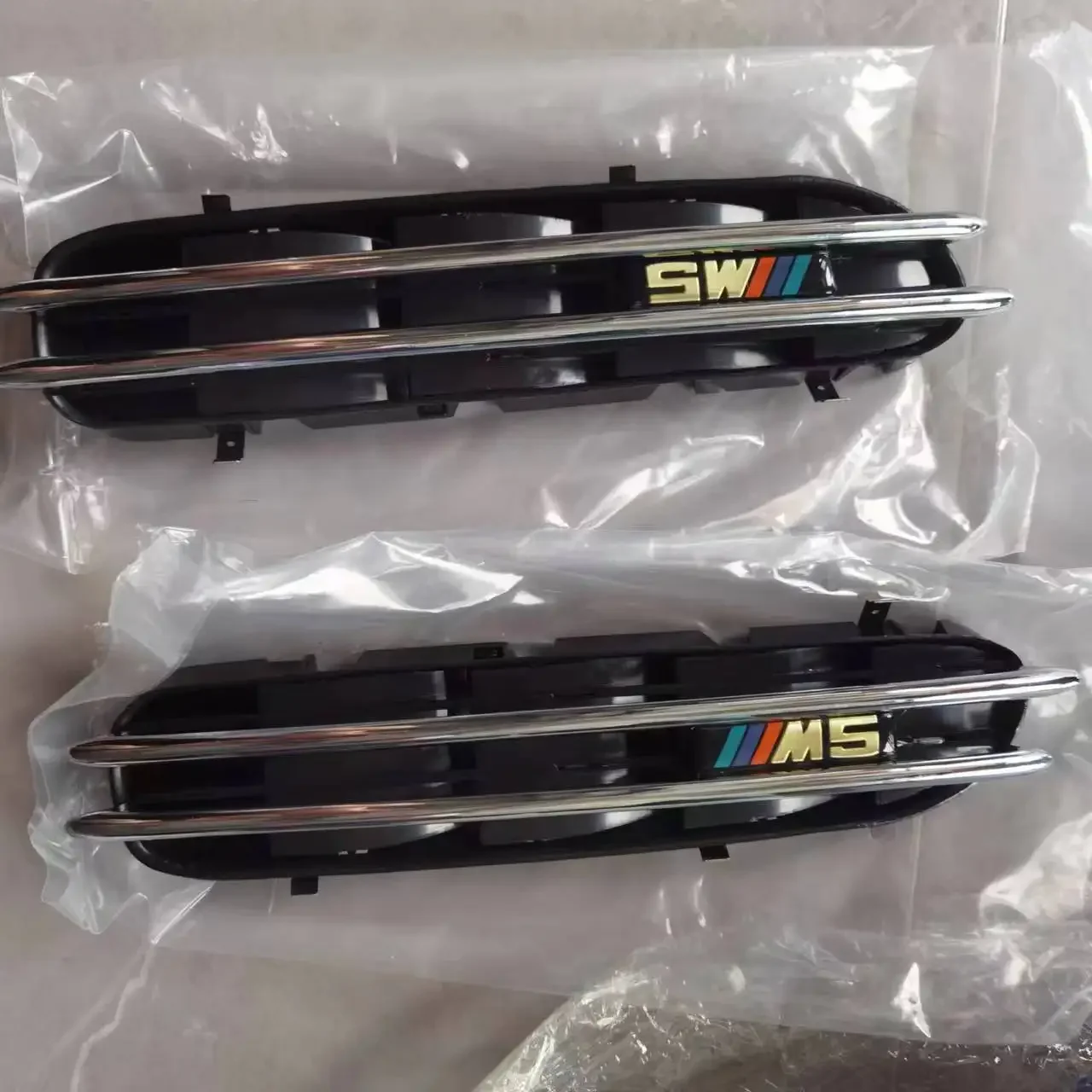 

2 шт., хромированные накладки на боковые панели BMW 5 Series E60 M5