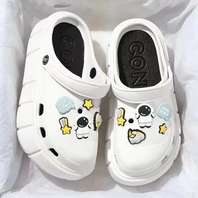 

Disney Sanrio Cinnamoroll nice holes sandals lady's platform thick-soled summer fashion all-match beach slippers