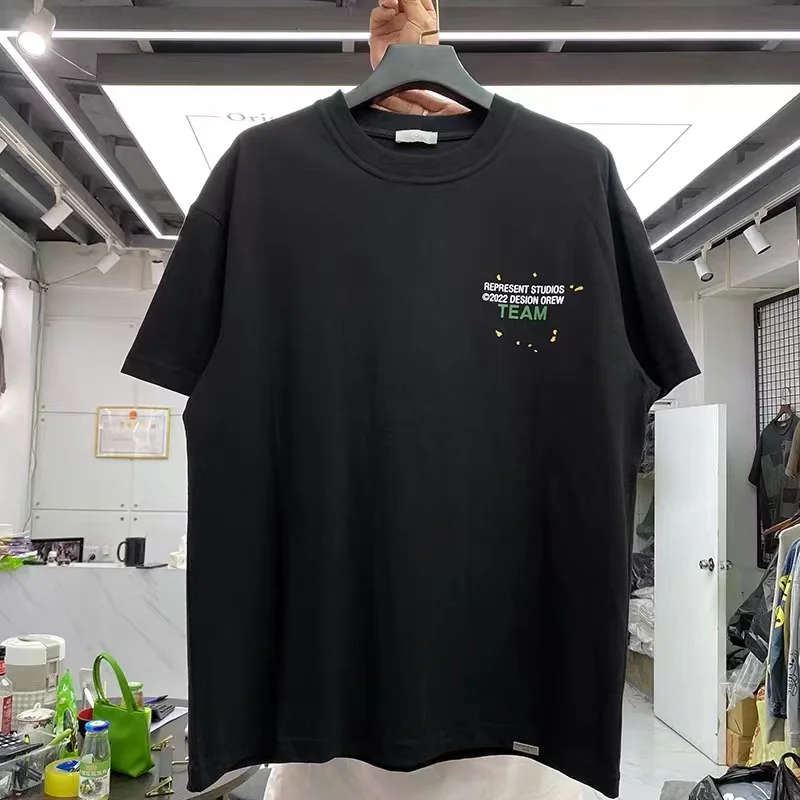 

Heavy-duty High Street lettering, loose-cut, short-sleeved t-shirt