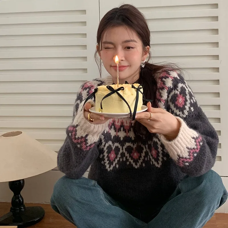 Винтажный жаккардовый свитер Fairland Love с контрастным круглым вырезом мягкий