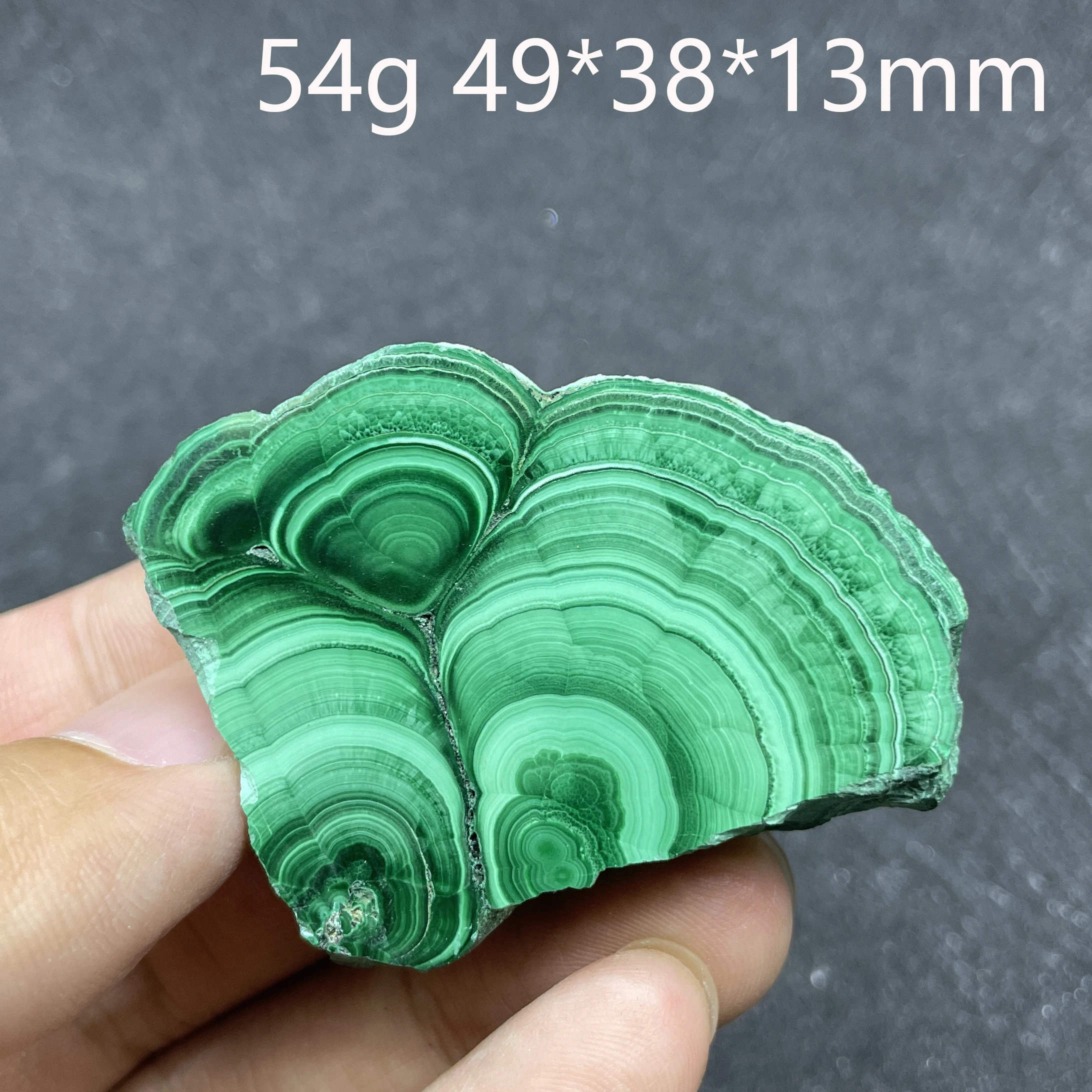 

Зеленый малахит, ломтик камня