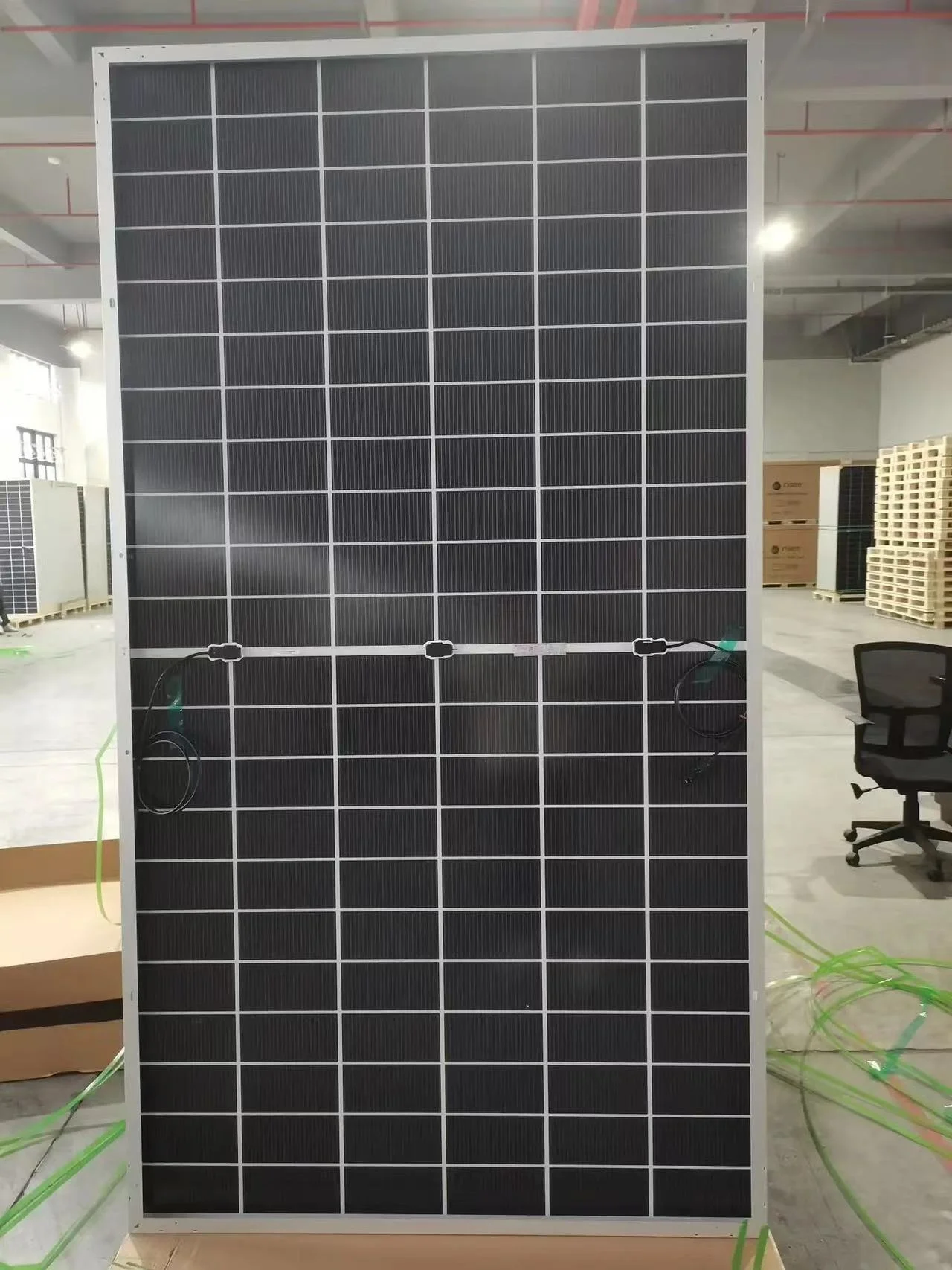 Солнечная панель HJT Hyper-ion 700 Вт, двусторонняя, высокоэффективная, с технологией Hyper-Link Interconnection, модель RSM132-8-675-700BHDG (art.: 3920db396f774) - 3920db396f774