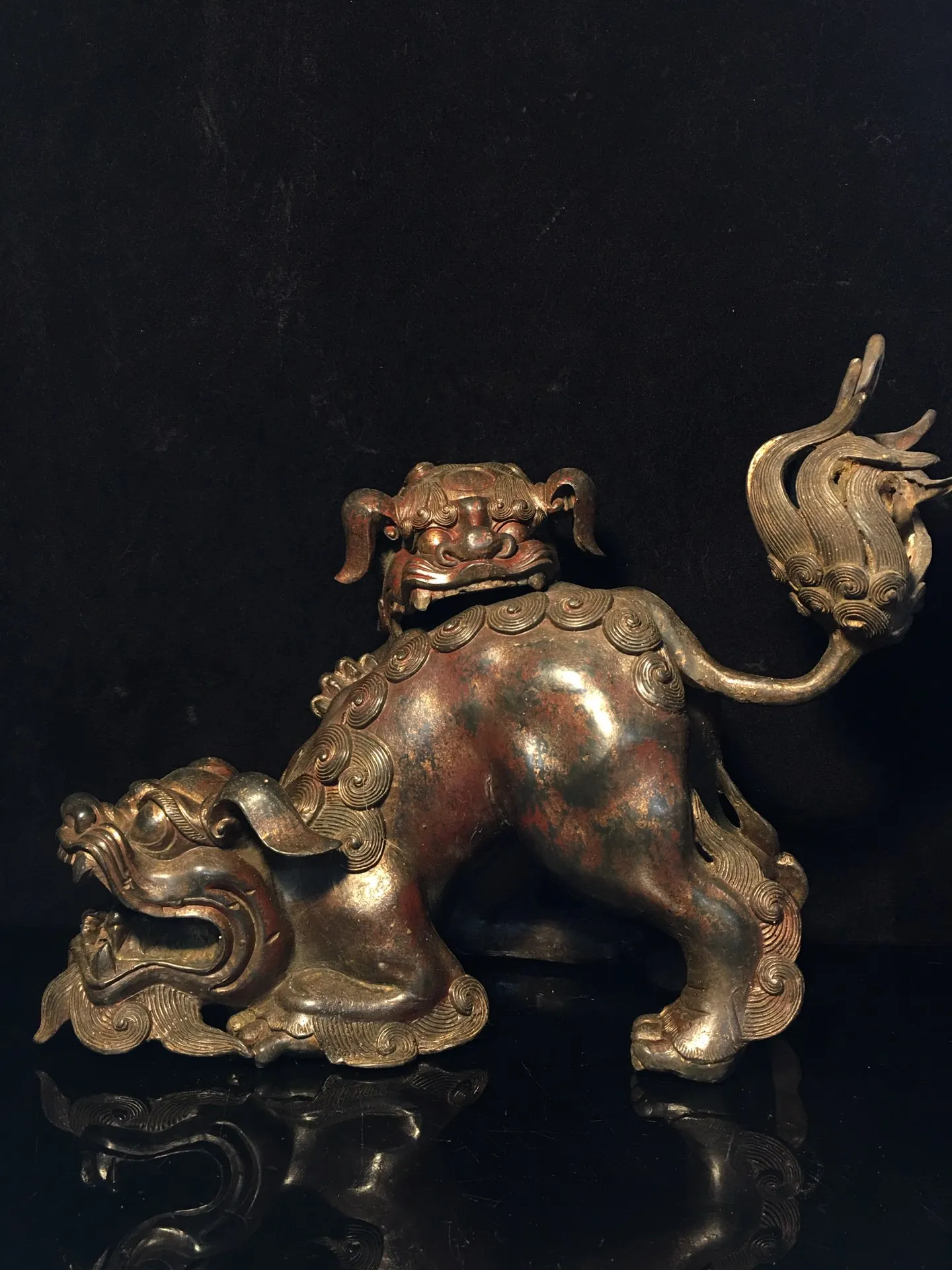 

11"Tibetan Temple Collection Old Bronze Cinnabar mud gold lion statue lioness incense burner ornament Town house Exorcism