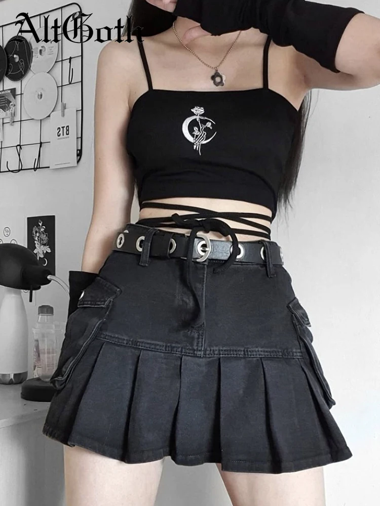 

AltGirl Grunge Gothic Denim Skirt Women Streetwear Harajuku High Waist Pocket Pleated Skirt Punk Mall Goth Y2k Emo Alt Clubwear