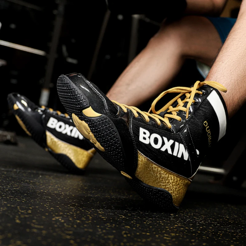 New Professional Boxing Shoes Men Women Boxing Sneakers Outdoor Light Wrestling Sneakers