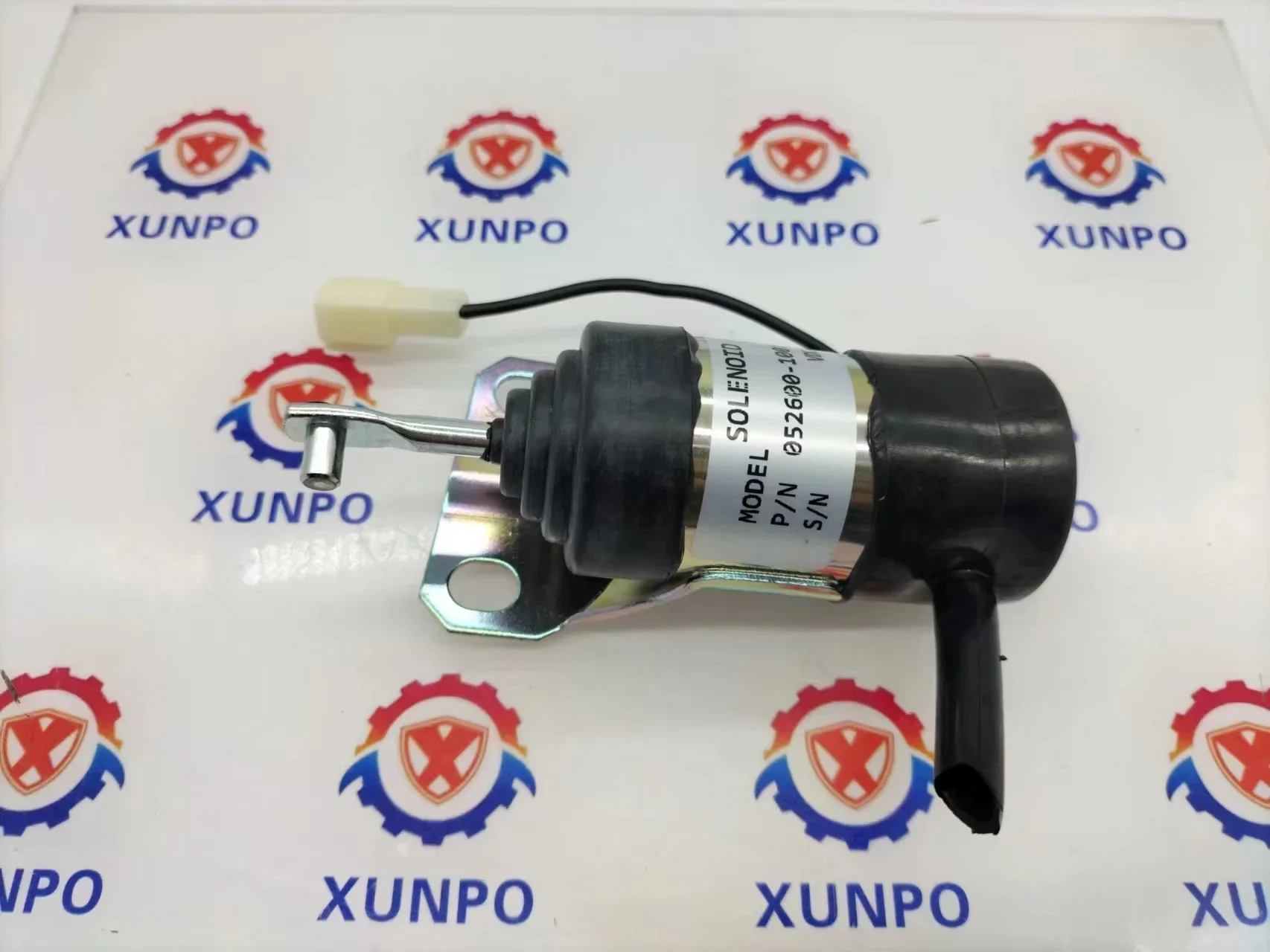 Соленоид остановки топлива 12 В 15471-60010 для трактора B1250 B1750 L2900 L4200