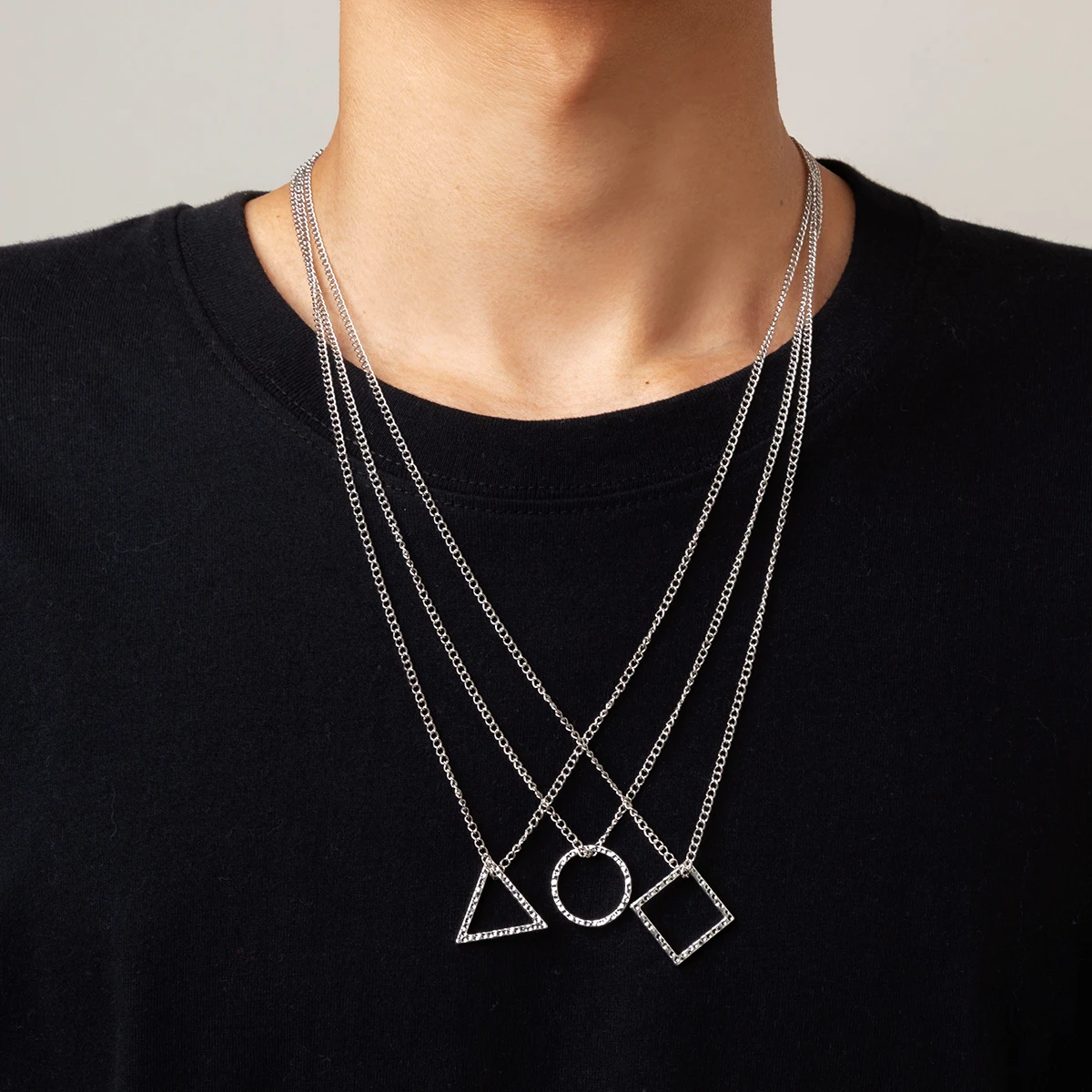 

Layered Chain with Hollow Geometry Pendant Necklace Men Simple Chain Necklace 2022 Fashion Jewelry on Neck Accessories Male Gift