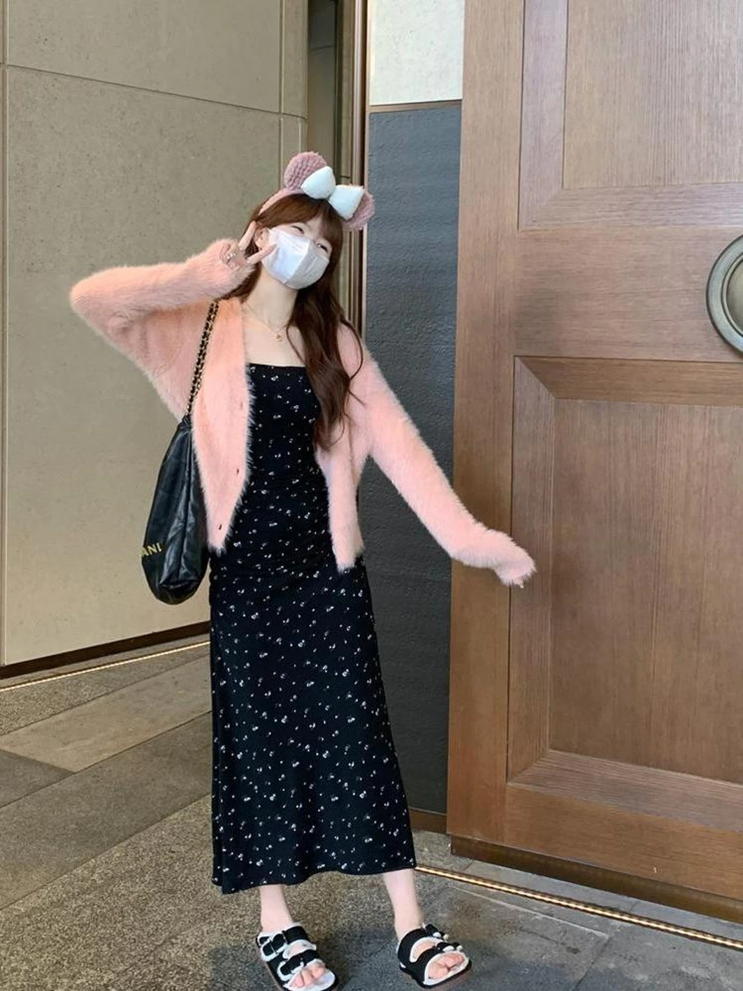 Норковый бархатный мягкий клейкий свитер с v-образным вырезом и длинными