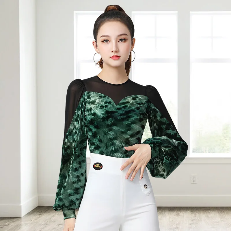 

Doubl Moden dance top female new ballroom training clothes winter canary velvet professional dancing Latin dance clothes