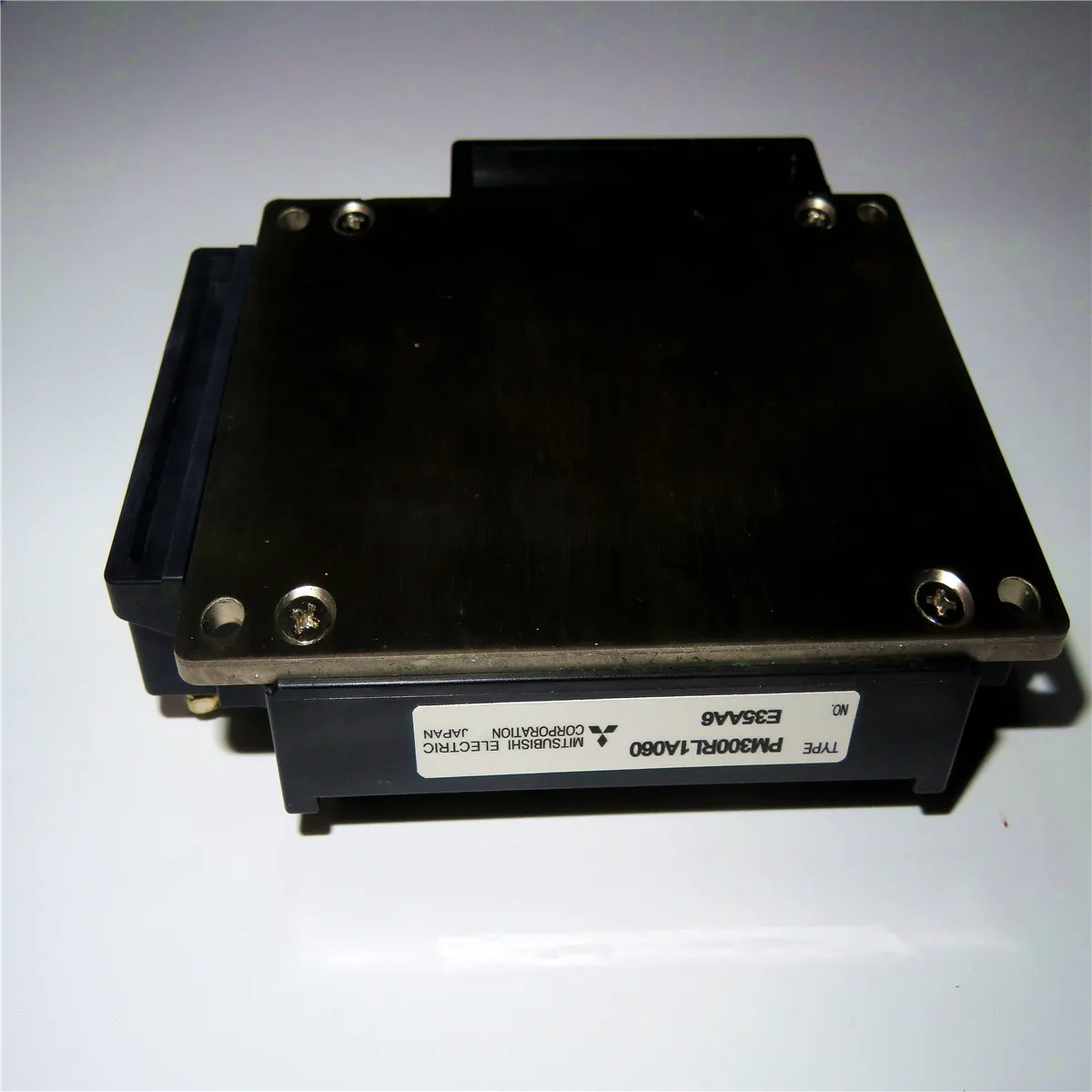 

Модуль питания IGBT PM300RL1A060