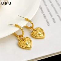 modern jewelry popular heart earrings hot sale classic design high quality thick golden plated brass metal love earrings gifts
