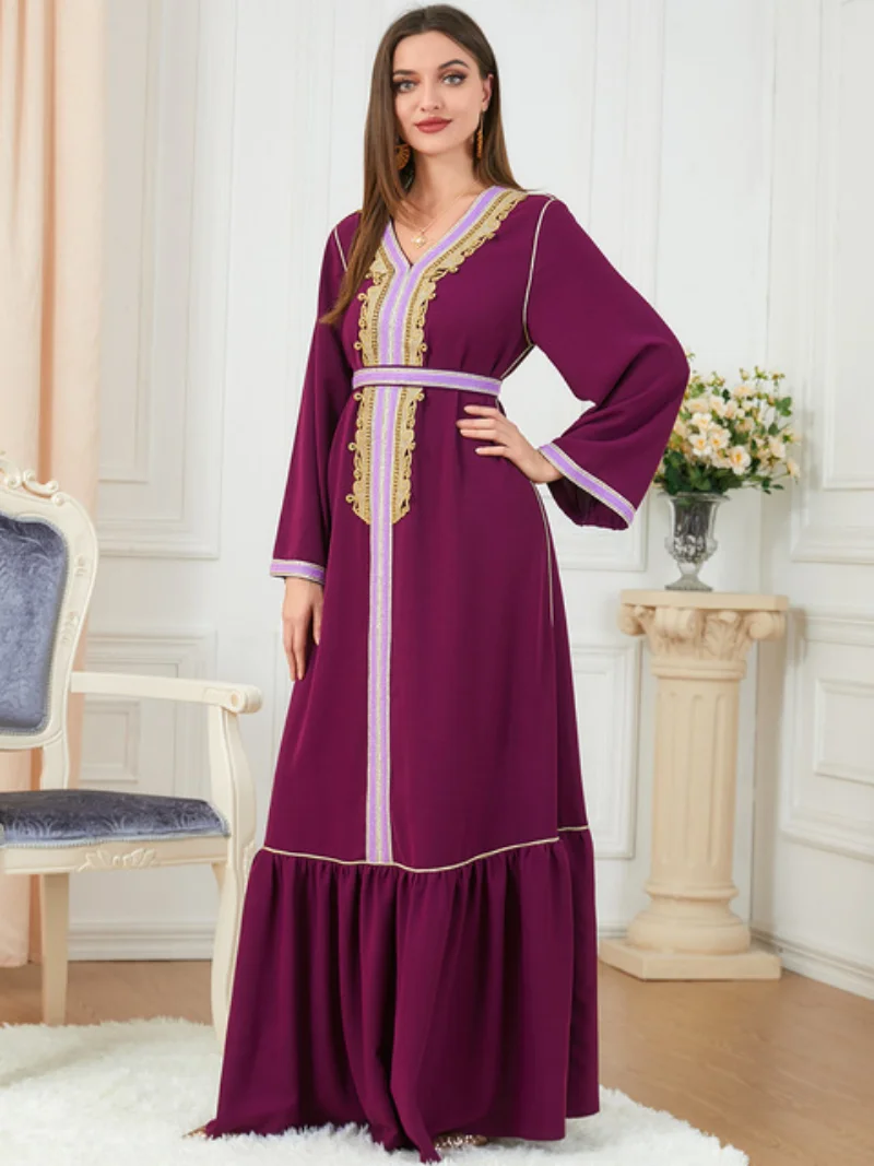 Abayas For Women Dubai 2022 Embroidery Belted Kaftans Elegant V-Neck Long Sleeve Pleated Patchwork Robe Autumn