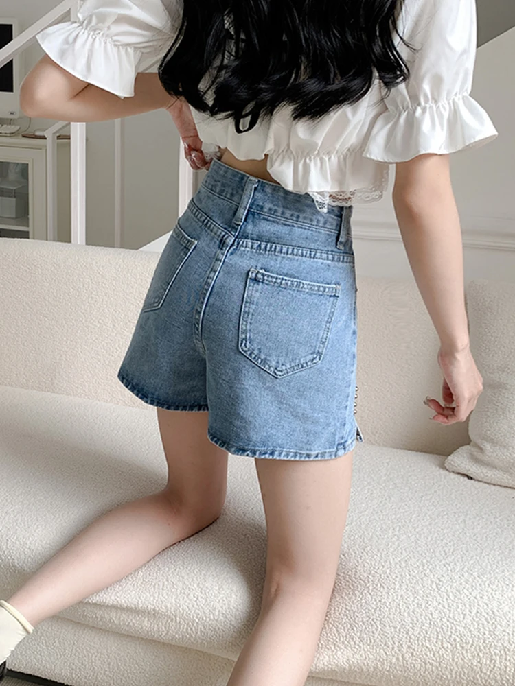 Spring Summer Women High Waist Wide Leg Retro Blue Denim Shorts Streetwear Female Button Rivet Jeans Shorts Bottoms