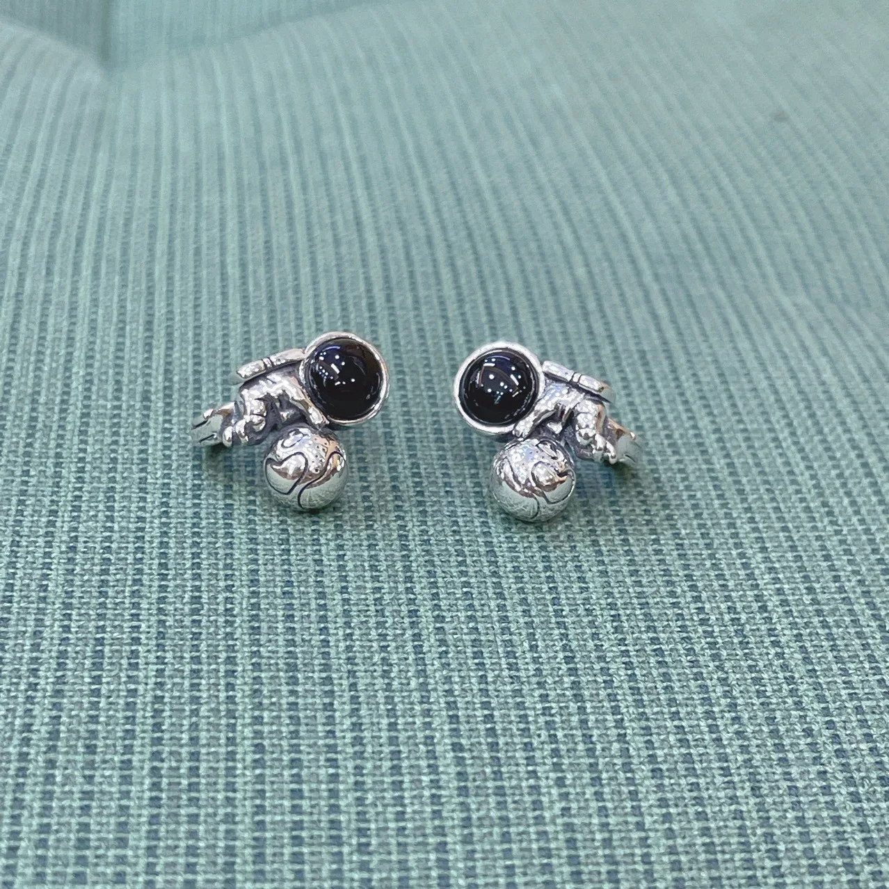 Pure 925 Sterling Silver Black Agate Astronaut Moon Stud Earrings For Women Girls Fashion Create Small Ear Buckle Earrings EH060