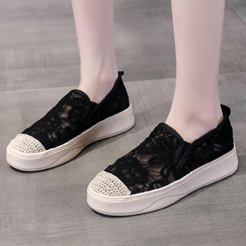 

New Women Vintage Knitted Flower Flat Shoes Light Weight Ladies Exquisite Elegant Leisure Breathable Loafers All-Match Summer
