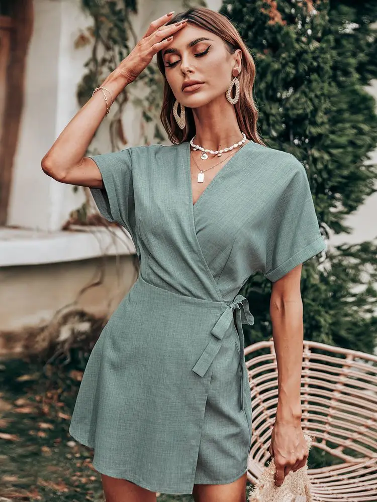 

2022 New Spring Summer V Neck Short Sleeve Solid Color Waist Tie Splicing Ladies Playsuits For Fashion