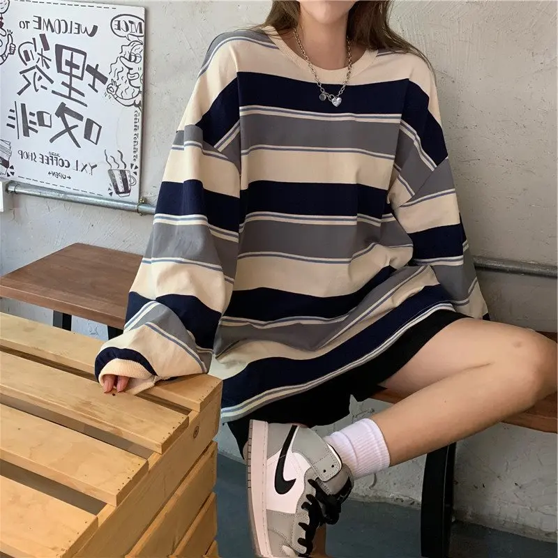 

Harajuku Fashion Striped Sweater Korean Version Loose Oversize Long-sleeved Top Streetwear Contrast Stitching Sweatshirt Women
