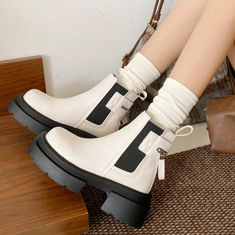 Женские ботильоны с квадратным носком на плоской подошве зимняя модная обувь