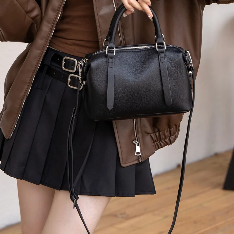 Женская сумка из натуральной кожи через плечо средней длины 100% коровьей