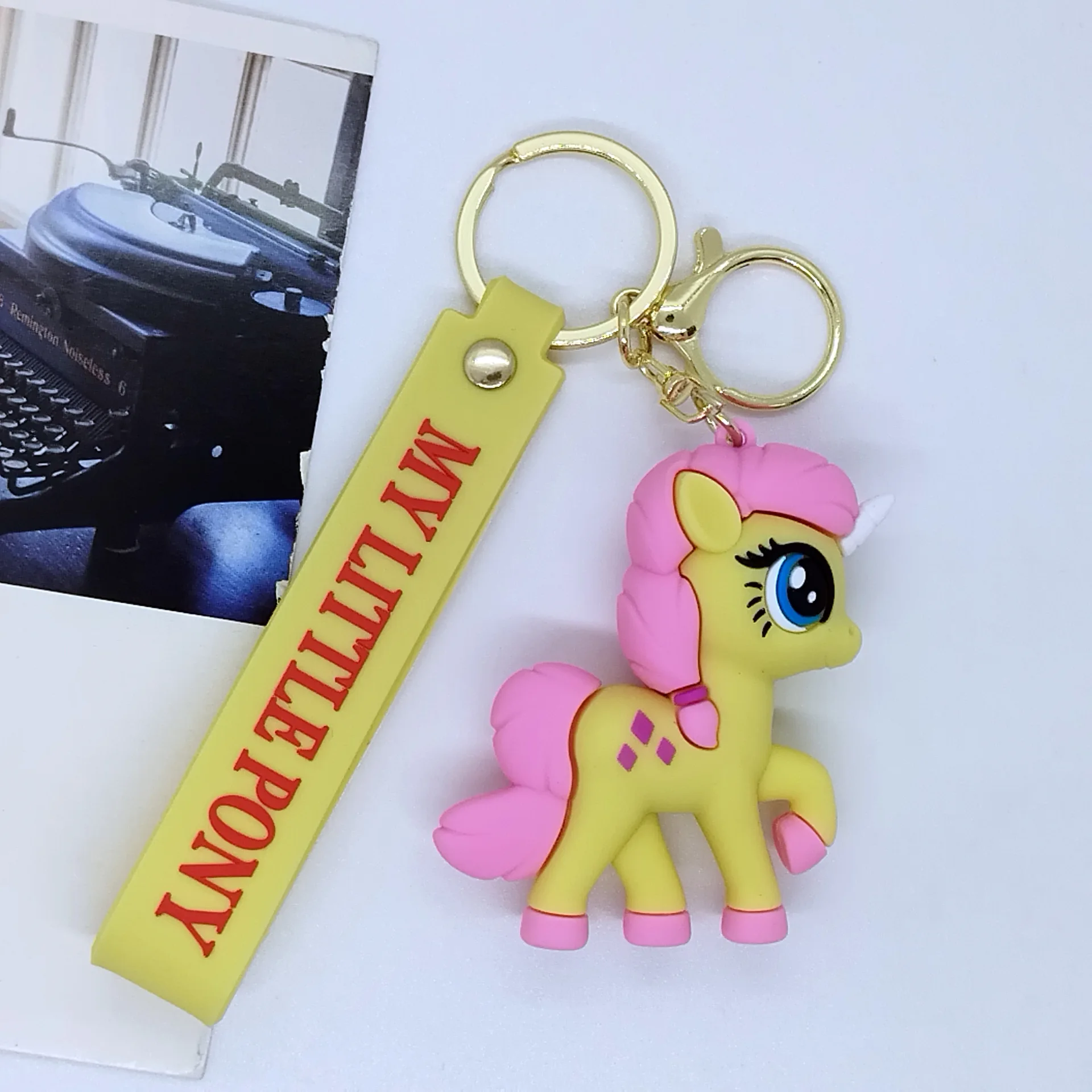 Брелок для ключей с единорогом