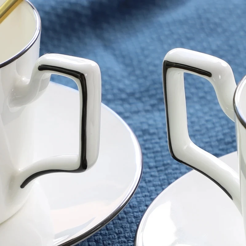 Фарфоровая чашка для чая керамическая кружка кофейная и блюдце 300 мл